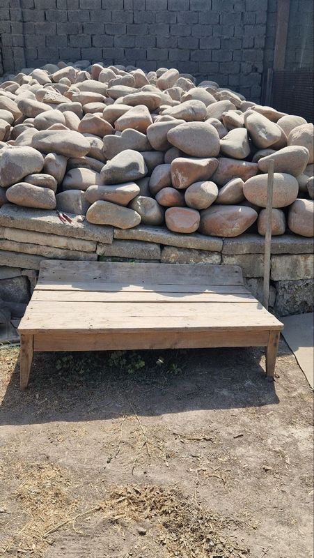 Продаётся камень