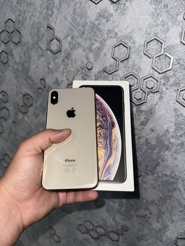 Iphone XS Max idealno kar dak full radnoy Iphone XS Max idealno kar dak full radnoy