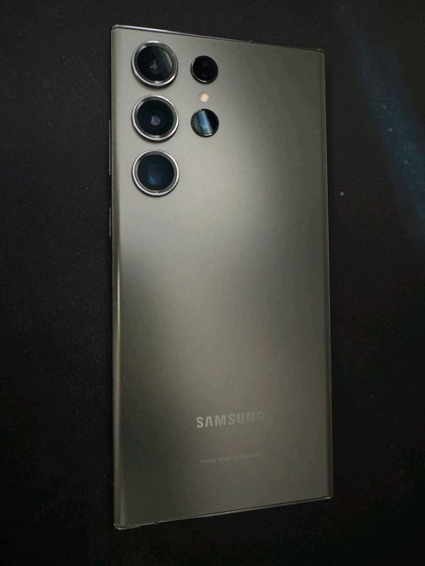 samsung S23 ultra 12/256 почти как новый ! samsung S23 ultra 12/256 почти как новый !