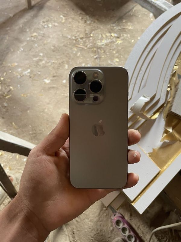 Iphone 15 pro sotiladi Iphone 15 pro sotiladi