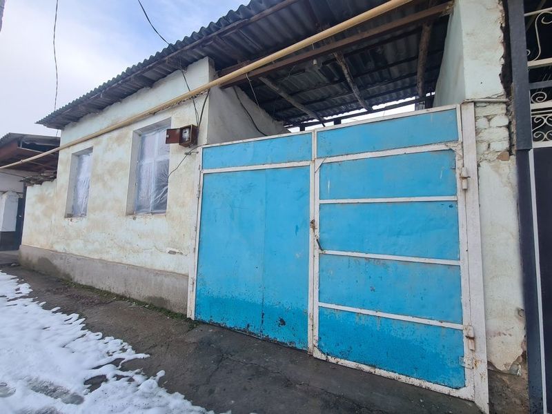 Продается дом в центре г.Нурафшон Продается дом в центре г.Нурафшон