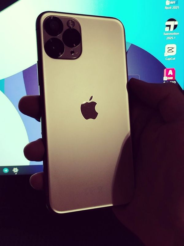 iPhone 11 pro yaxshi tutilgan iPhone 11 pro yaxshi tutilgan