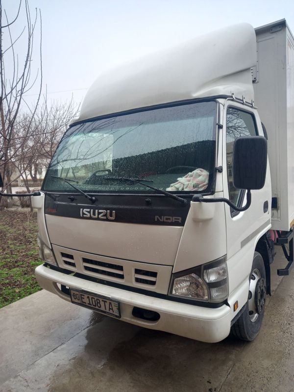 Isuzu avtomobili sotiladi 2019yil probeg220000km