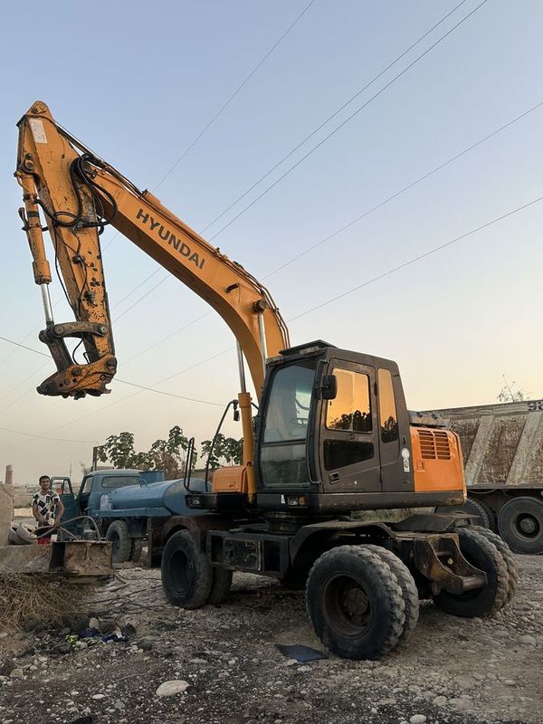 Hyundai эксковатор 1400 Hyundai эксковатор 1400