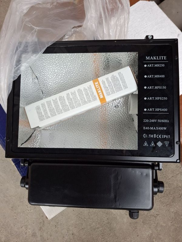 Прожектор MAKLITE 400W