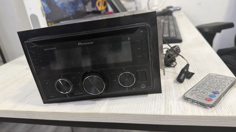 Магнитола Pioneer 525 Магнитола Pioneer 525
