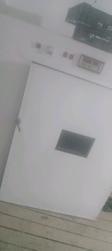 Inkubator sotiladi xolati yangi ishlatilmagan .