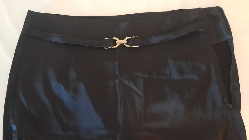 ZARA - Yangi qora shim ZARA - Yangi qora shim