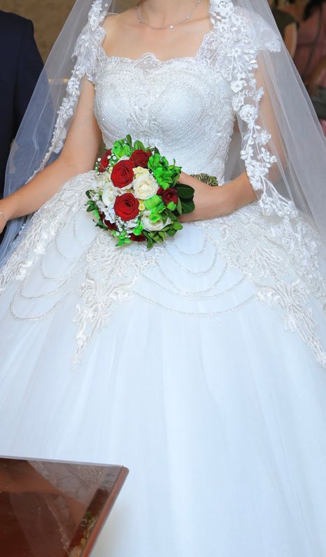 Kelin koʻylak 1 marta kiyilgan Kelin koʻylak 1 marta kiyilgan