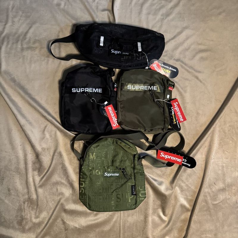 В наличии Supreme сумки через плечо