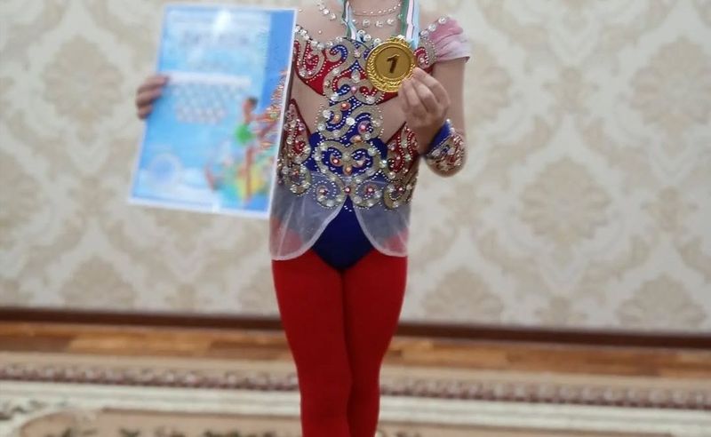 Gimnastika uchun forma bor 2ta
