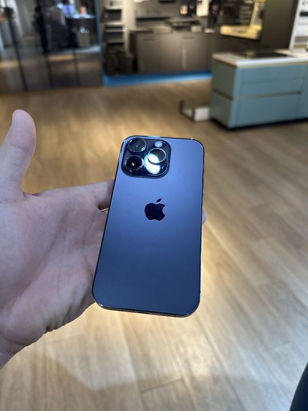 продается Apple 14 pro продается Apple 14 pro