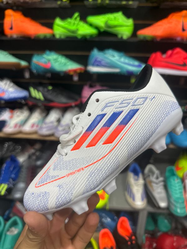 ADIDAS BUTSA
