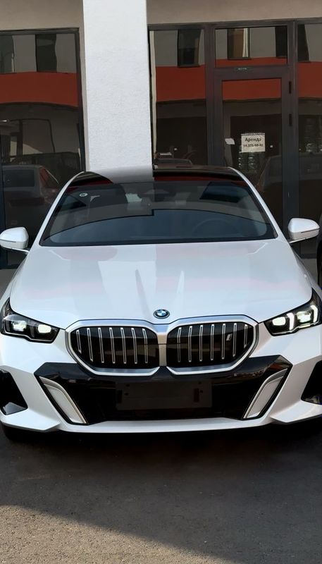 BMW i 5 Drive 35L BMW i 5 Drive 35L
