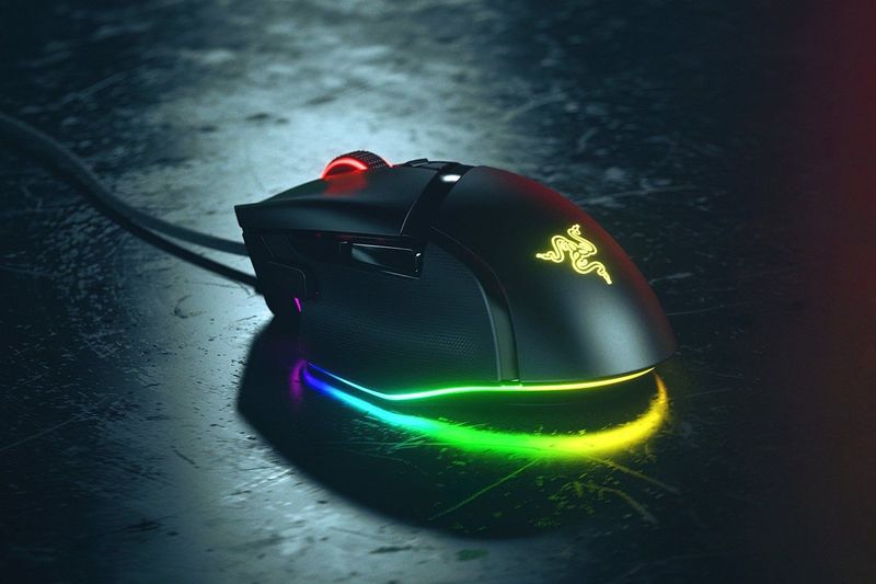 Продам компьютерную мышь Razer