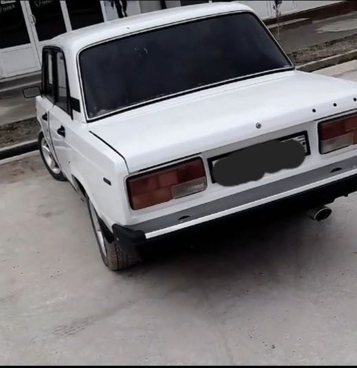 Vaz 2107 sotiladi Vaz 2107 sotiladi
