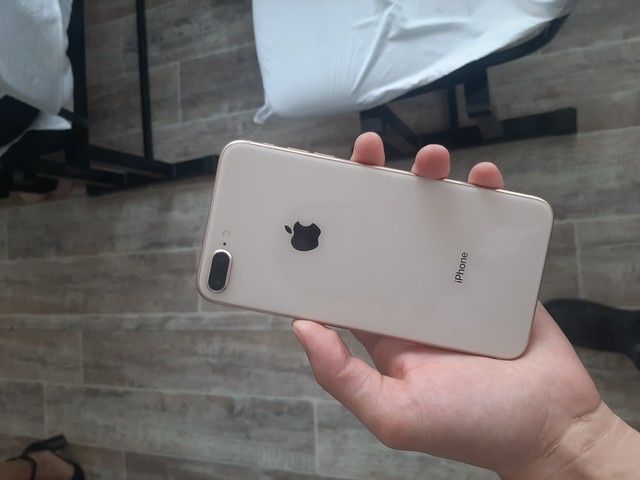 Iphone 8 plus ideal gold