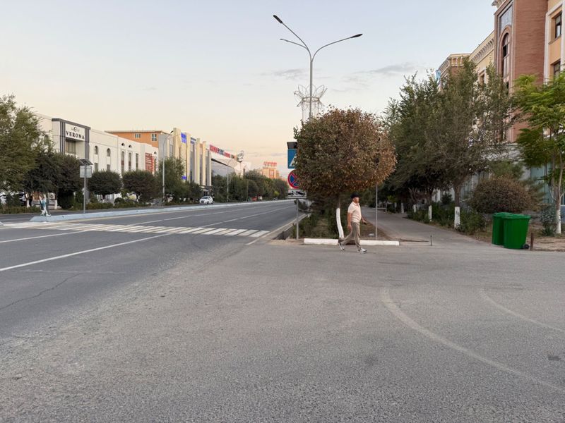 Медиа Парк рупарасида ховли сотилади.