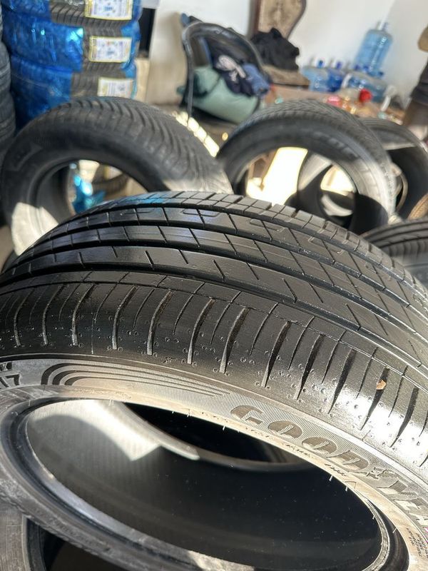 Goodyear peregon balon 215/55/17 tracker shina epica cobalt