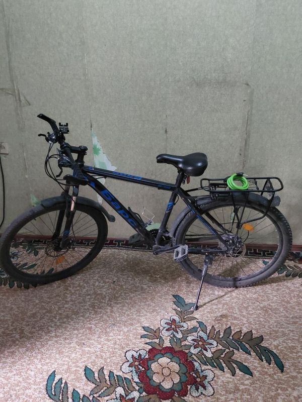 Velosiped sotiladi Velosiped sotiladi