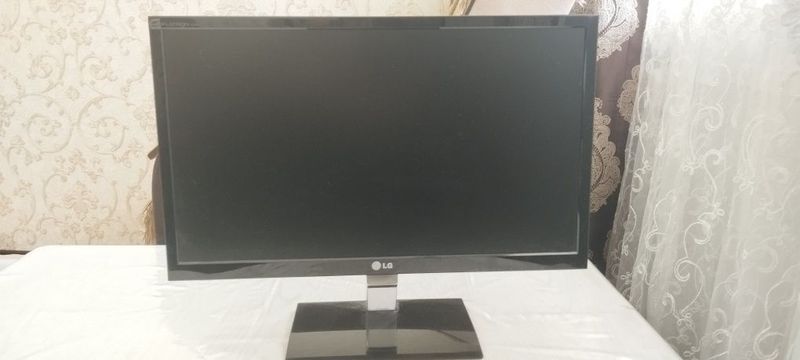 Monitor lg 21.5 full hd