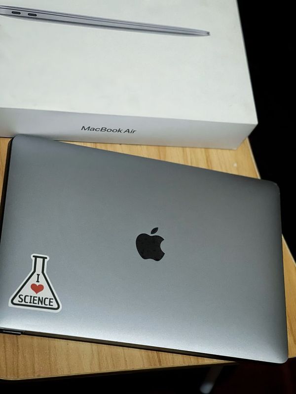 Macbook Air M1 8/512 Macbook Air M1 8/512