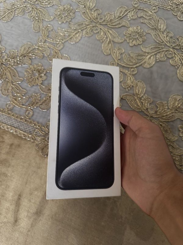 Срочно продается iPhone 15 pro max в идеальном состоянии Срочно продается iPhone 15 pro max в идеальном состоянии