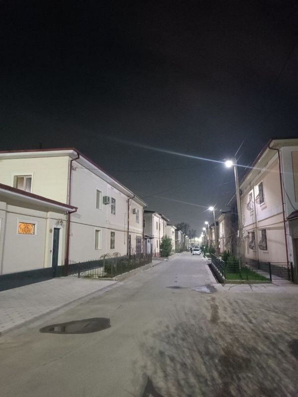 Uy hovli 4+2 sotix uchqahramon postga 1 km
