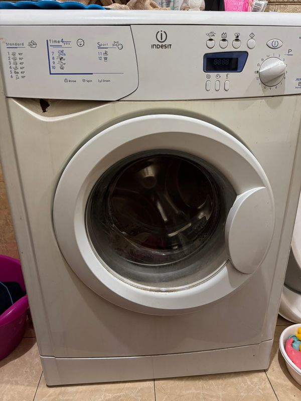 Стиральная машинка Indesit