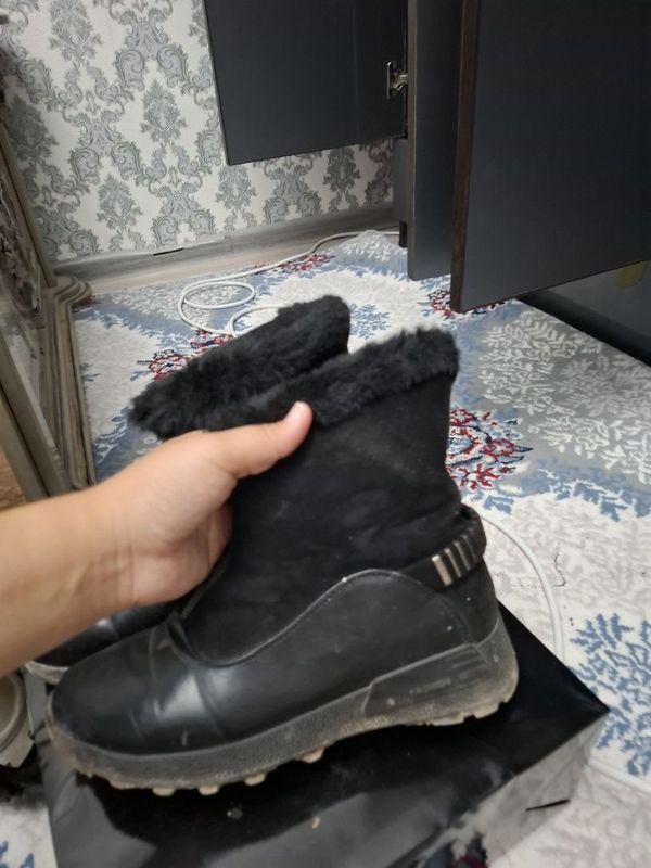 Adik sotiladi razmeri 38 Adik sotiladi razmeri 38