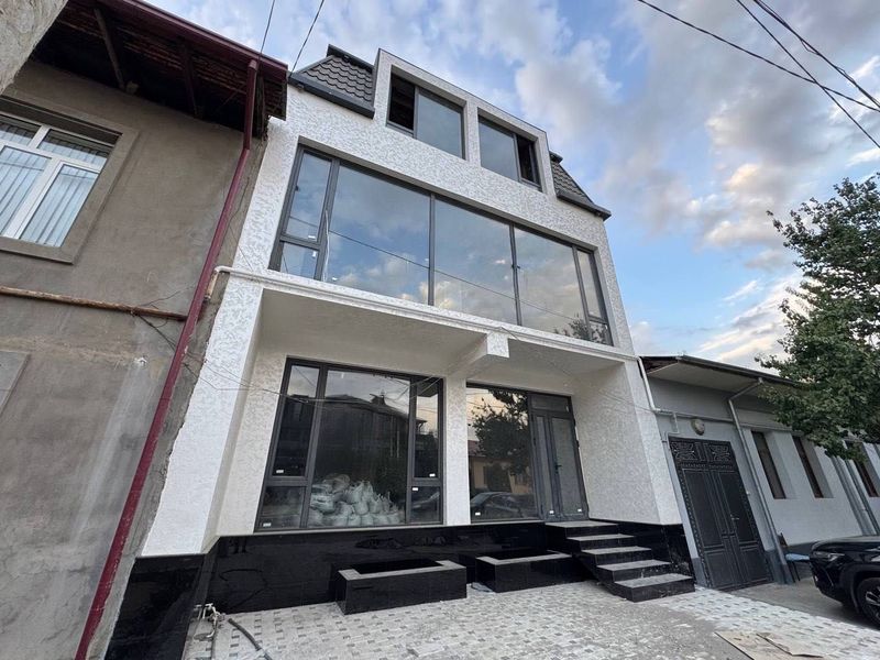 Продается офис Ракат Махалля 600м2
