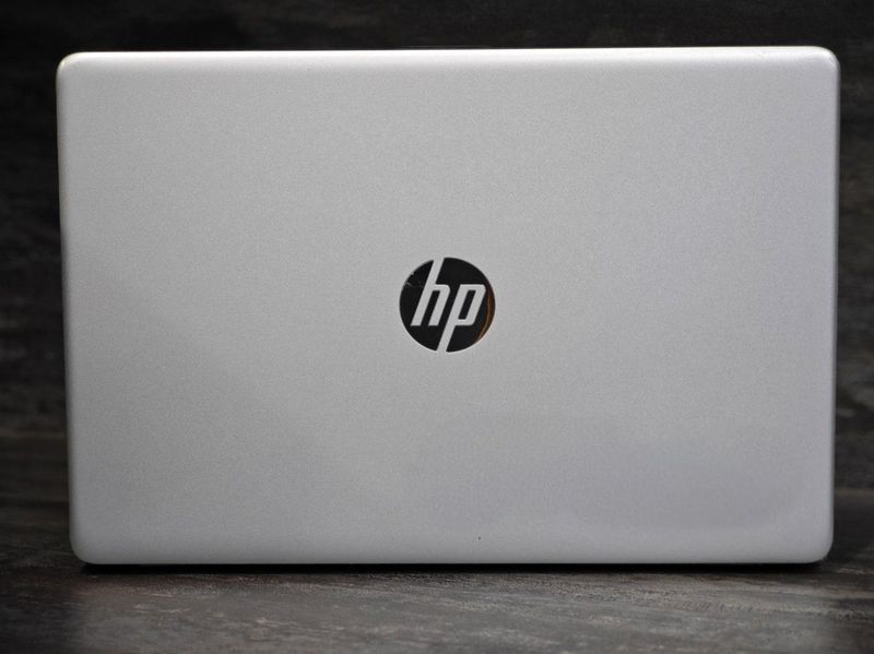 HP Noutbuk sotiladi HP Noutbuk sotiladi