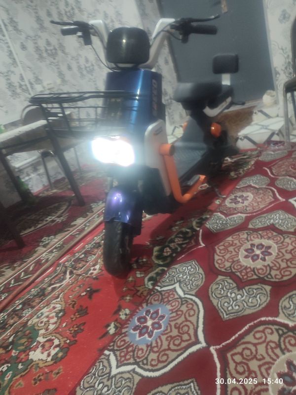 Скутер продам срочно Скутер продам срочно