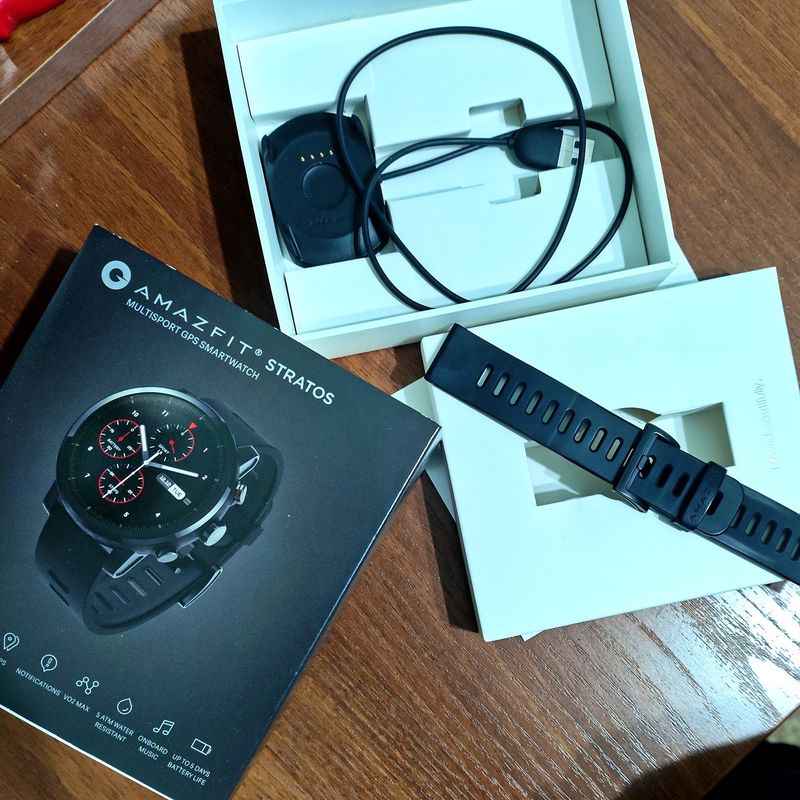 Amazfit Stratos без часов