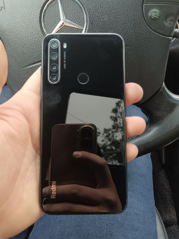 Redmi note 8 8/128 tali srochni sotiladi