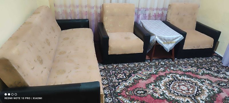 Диван сотилади советский раскладной!