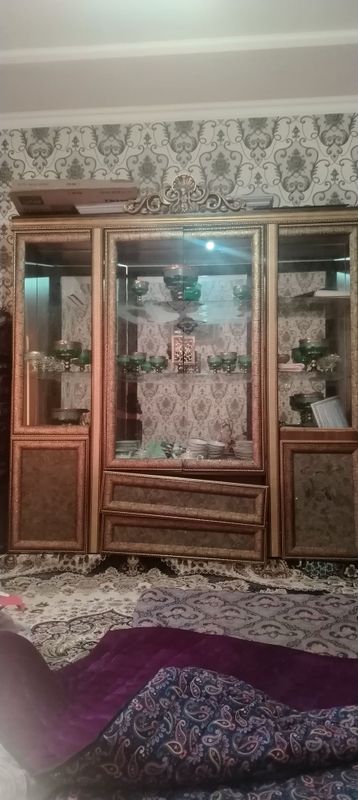 Mebel sotiladi kamoti bilan 400.000