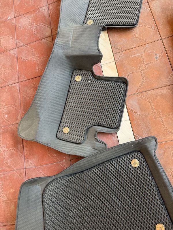 Polik gibrit yangi faqat shofir taraf yuq Polik gibrit yangi faqat shofir taraf yuq