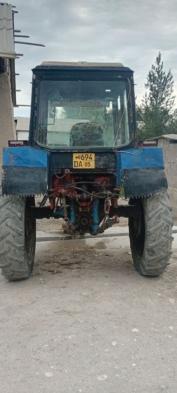 MTZ 80X Sotiladi MTZ 80X Sotiladi