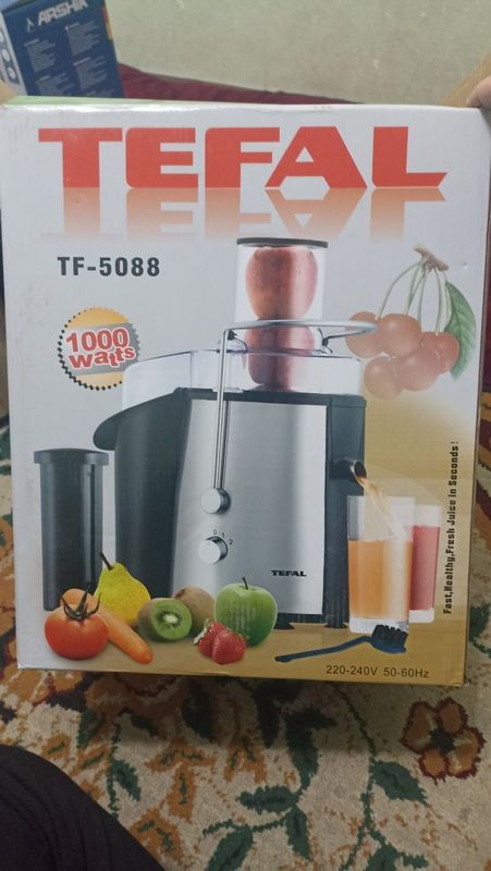 Соковыжималка TEFAL 1000вт