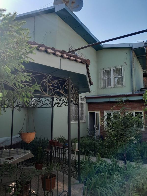 Продаётся 3 сотки,5 комнат,2 этажа(саракулька), Продаётся 3 сотки,5 комнат,2 этажа(саракулька),