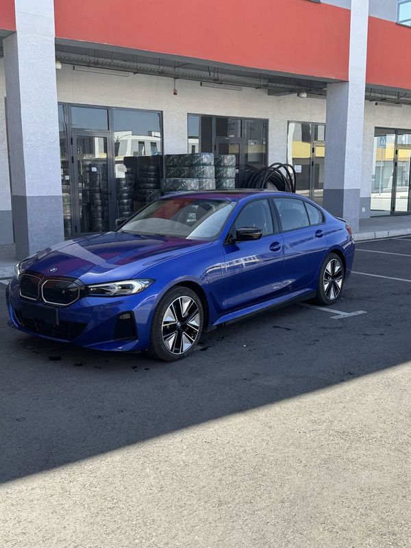 Bmw i3 40L night sport 7min yurgan 2024-Yil kraska tozza Bmw i3 40L night sport 7min yurgan 2024-Yil kraska tozza