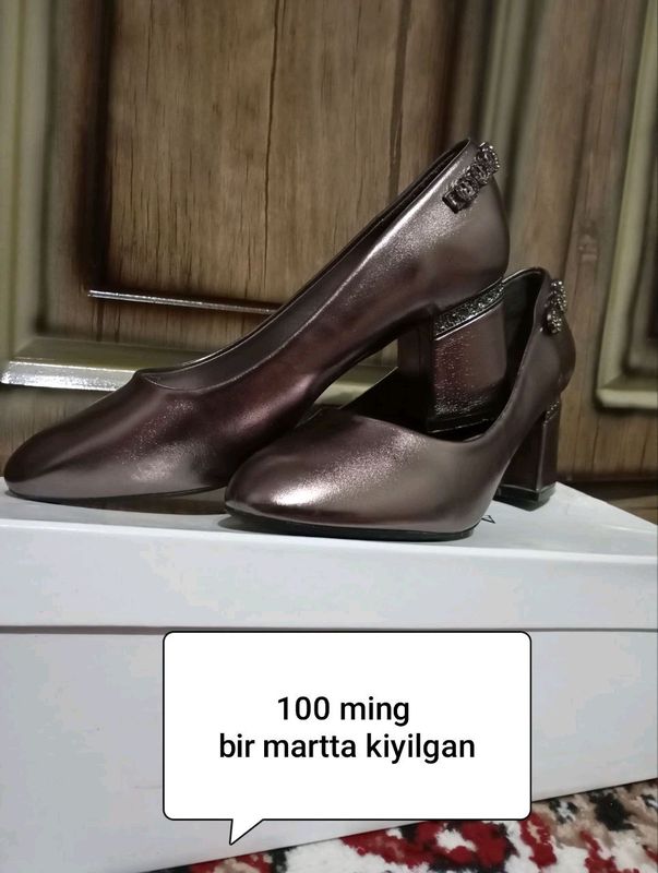 Tufli holati yaxshi 38 razmir Tufli holati yaxshi 38 razmir