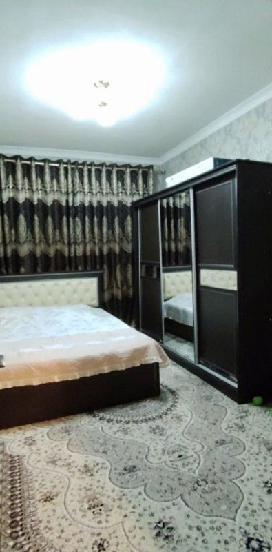 Chilonzor tumani Mirzo Ulugʻbek metro bekatiga piyoda chiqshda arenda Chilonzor tumani Mirzo Ulugʻbek metro bekatiga piyoda chiqshda arenda