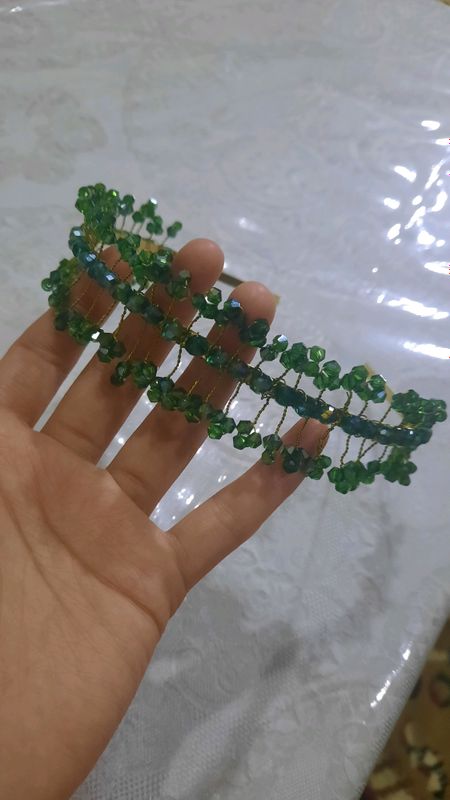 sotiladi yangi diadema sotiladi yangi diadema