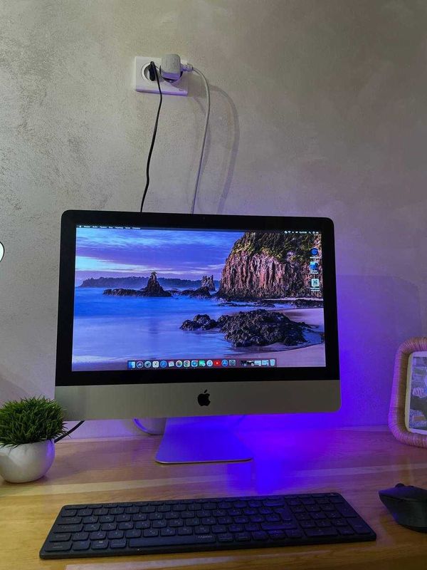 iMac 21.5 Mid 2011