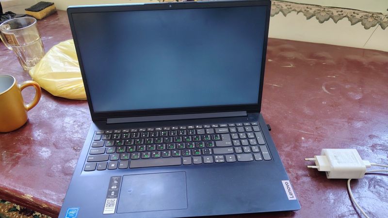 Noutbuk lenovo 8/256 ssd ishlashi bomba Noutbuk lenovo 8/256 ssd ishlashi bomba