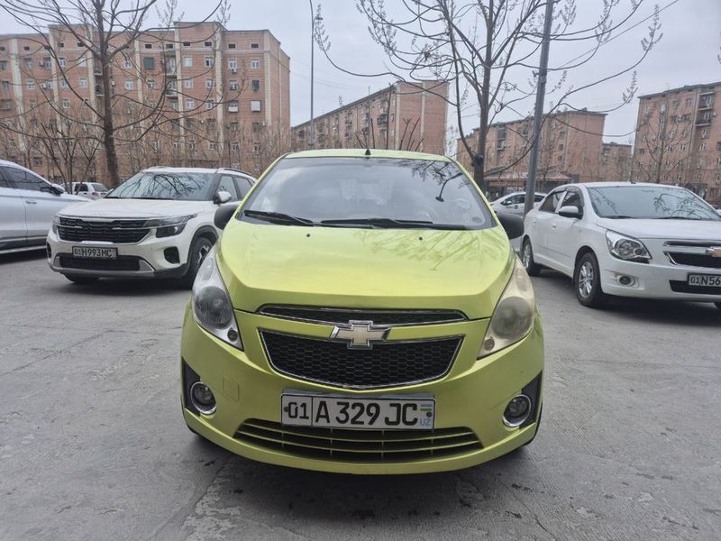 Продается Chevrolet Spark 2013 года