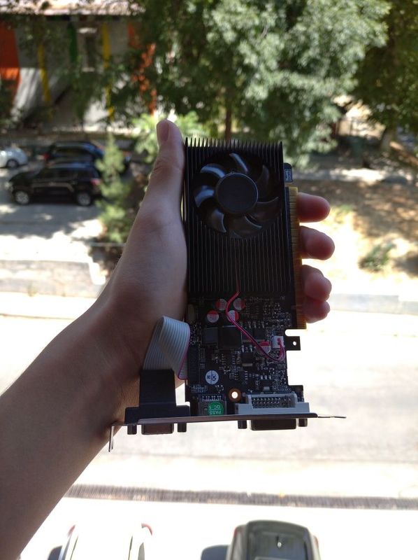 Video karta GT 730 4 gb Video karta GT 730 4 gb