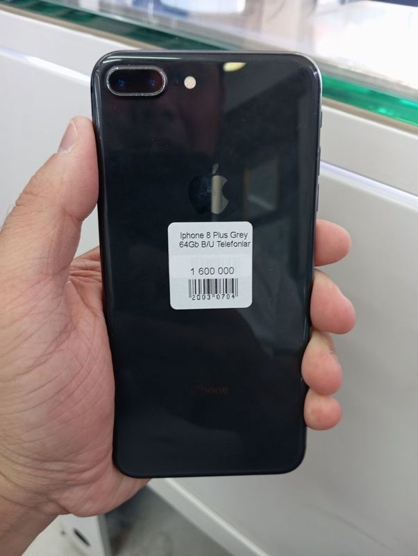 Iphone 8 plus grey 64gb sotiladi Iphone 8 plus grey 64gb sotiladi